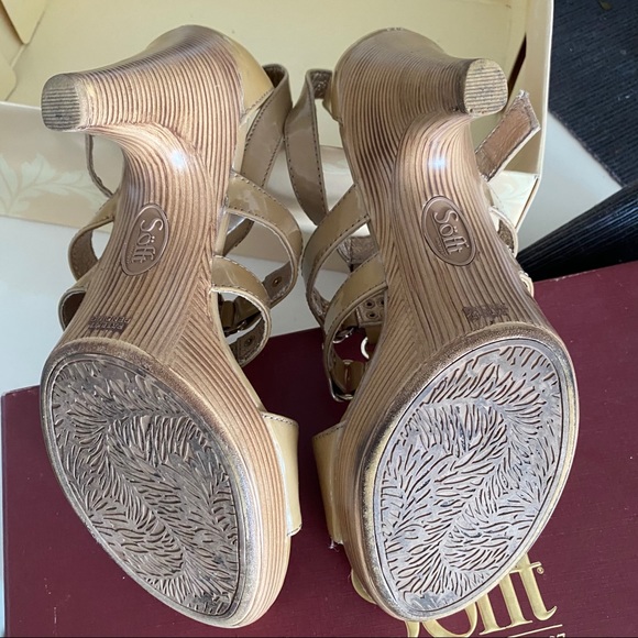 Sofft patent leather studded platform sandals 6M - Picture 4 of 8